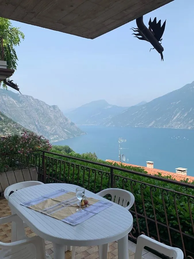 Casa Eulberg Marcania Balcone Vista Lago Tremosine Italy