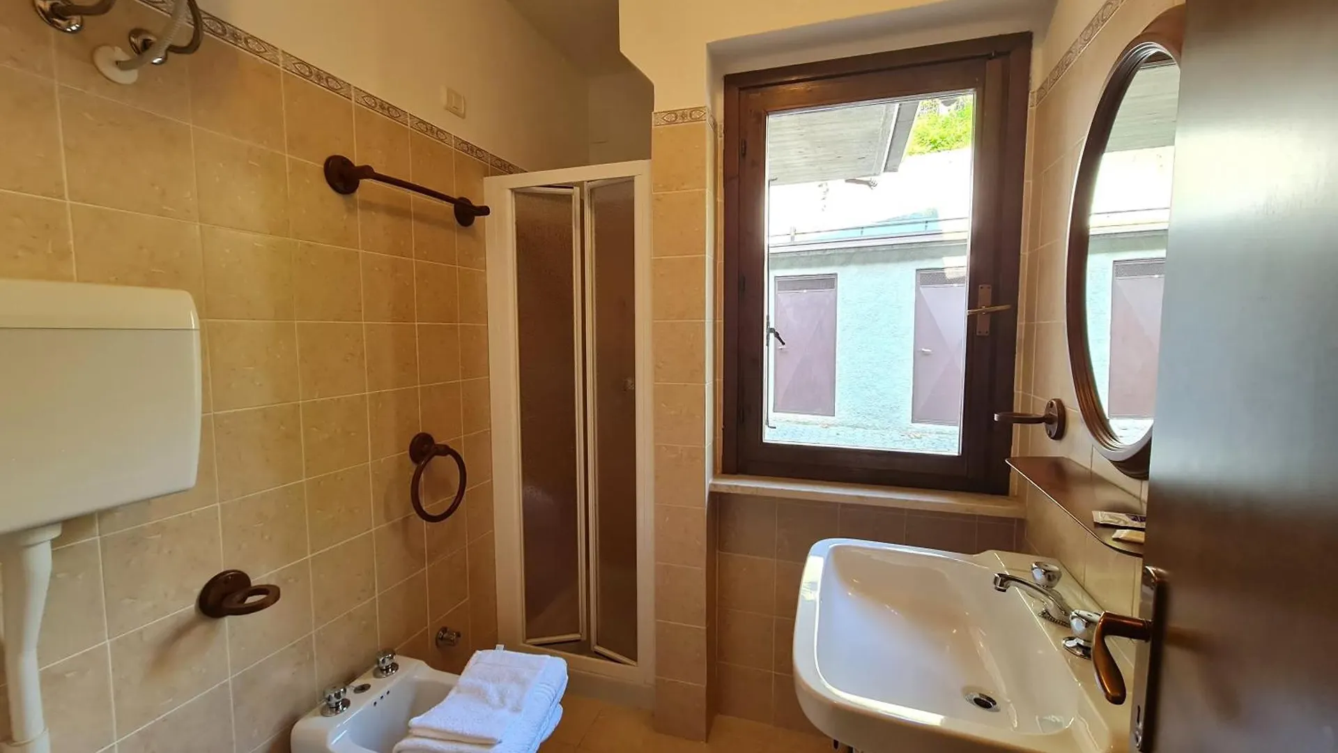 شقة Casa Eulberg Marcania Balcone Vista Lago Tremosine